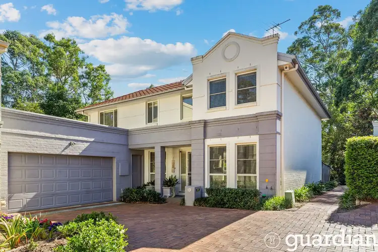 13 St Simon Place