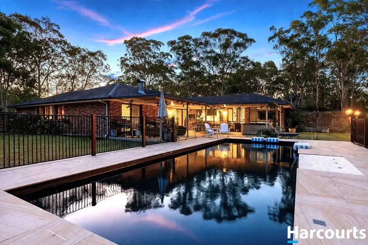 6 Bowalla Close