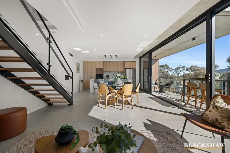 24/2 David Street