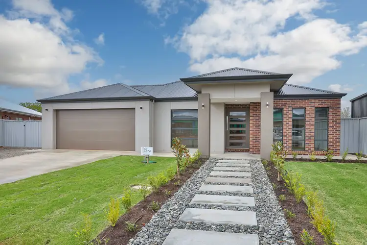 6 Birksgate Close