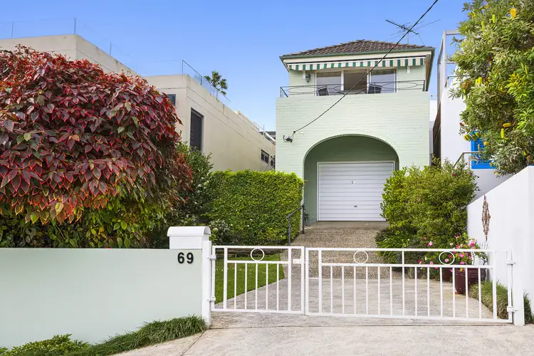 69 Stuart Street