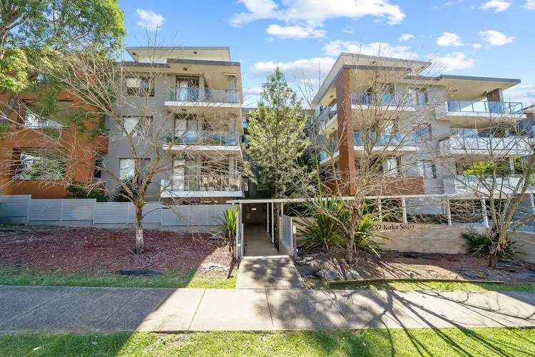 4/48-52 Keeler Street