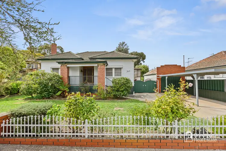 4 Wade Street