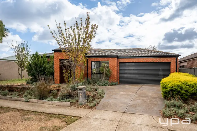 19 Mayesbrook Road