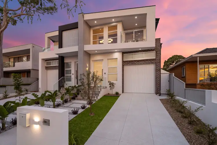 8b Ventura Avenue