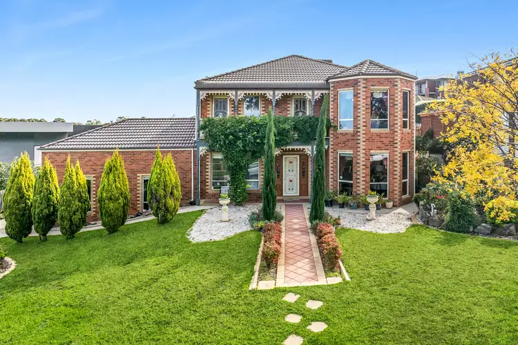 24 Kyeema Avenue