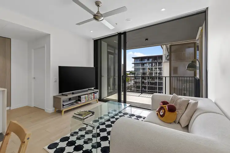 175/49 Sparkes Street