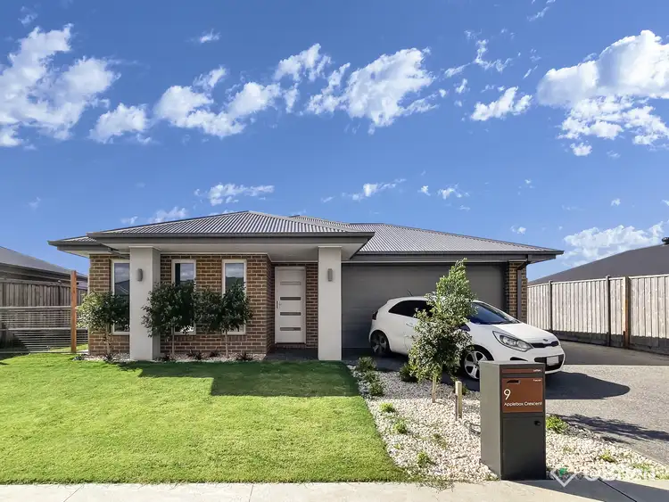 9 Applebox Crescent