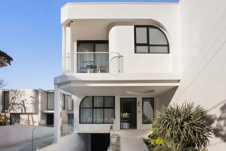 58a Ingham Avenue