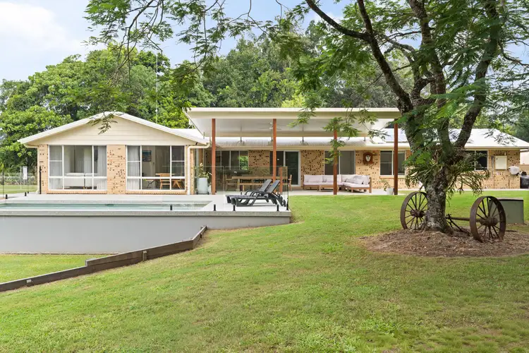8 Shekinah Court