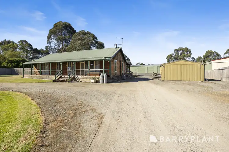 18 Forster Drive