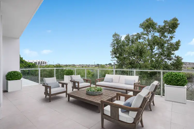 14/2-4 Kingsway Place