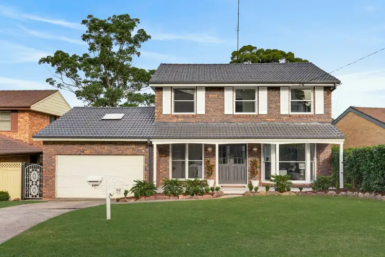 53 Naomi Street South