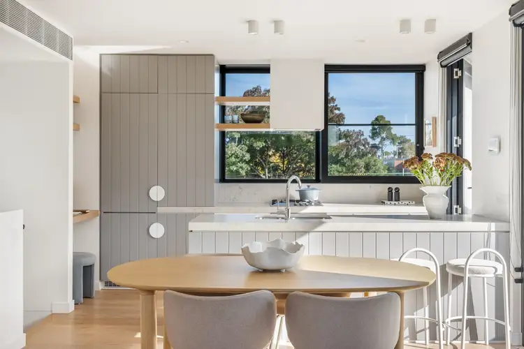6/1 York Street