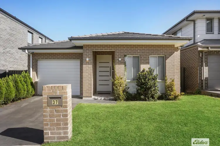 37 Carnelian Street