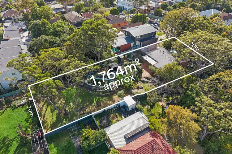 7 Evans Street