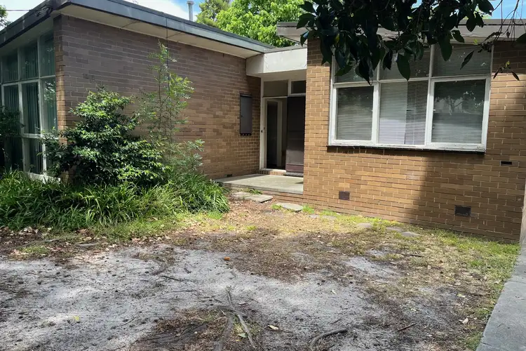 1190 Centre Road