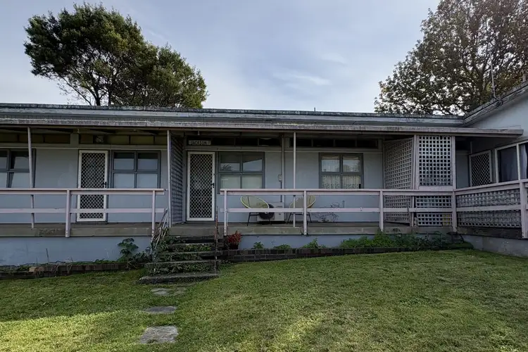 3/6 Waugh Avenue