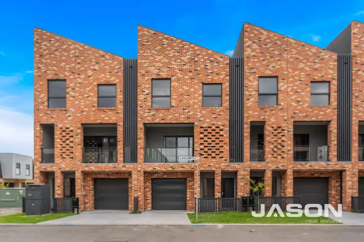 7 Laidlaw Avenue
