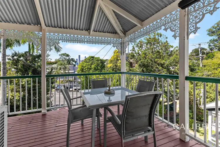 12 Cochrane Street