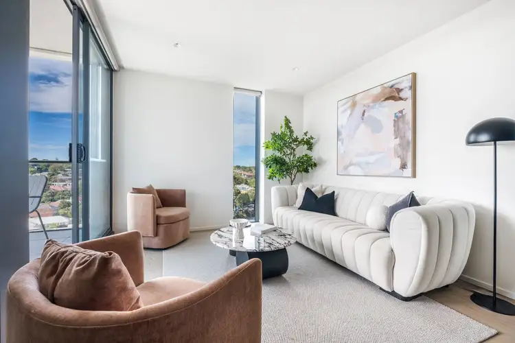 703/8A Evergreen Mews