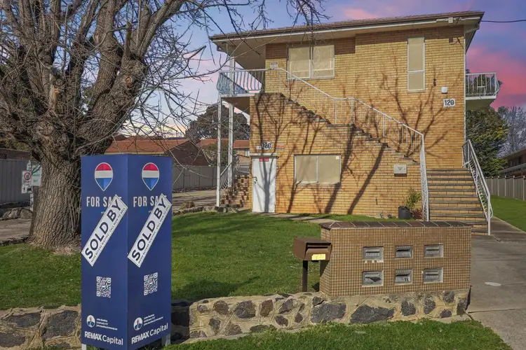 4/120 Henderson Road