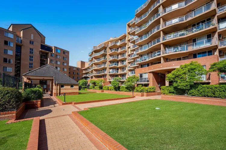 68/2 Macquarie Road
