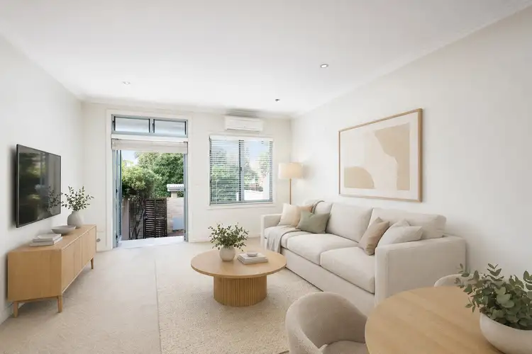 6/27 Miranda Road