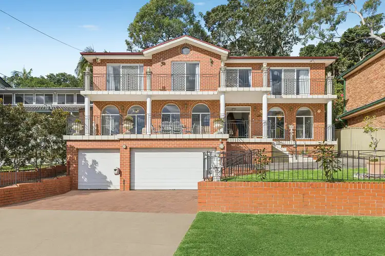 30 Waratah Street