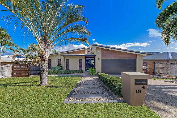 16 Whitehaven Crescent