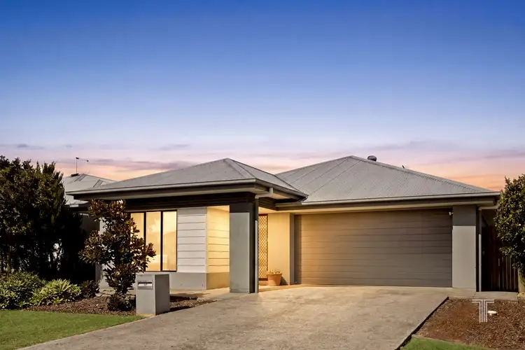 55 Cowrie Crescent