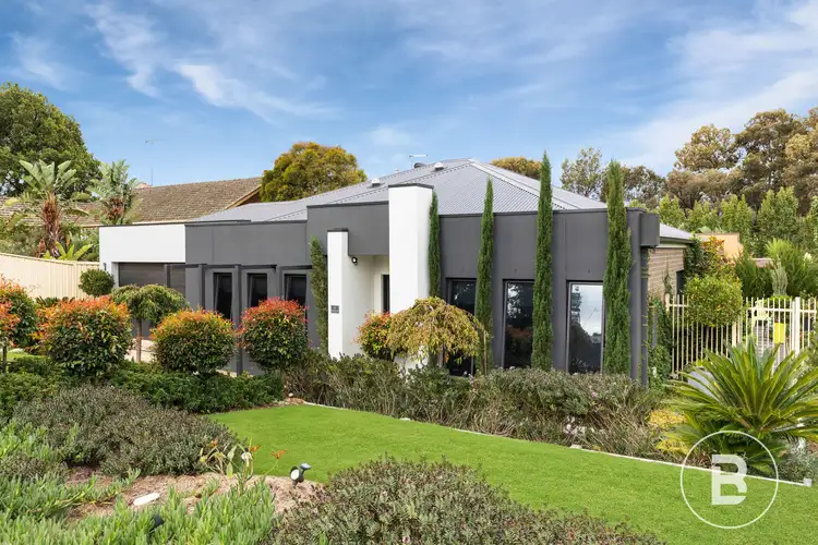 2 Harpin Street