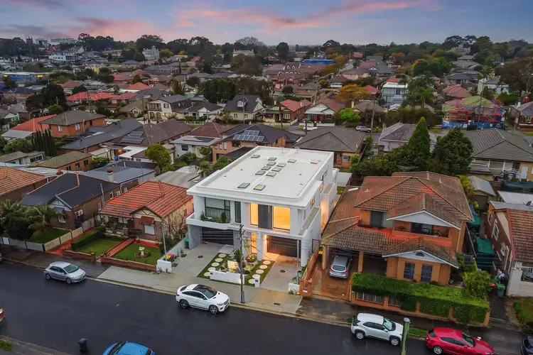 14A Lindsay Street