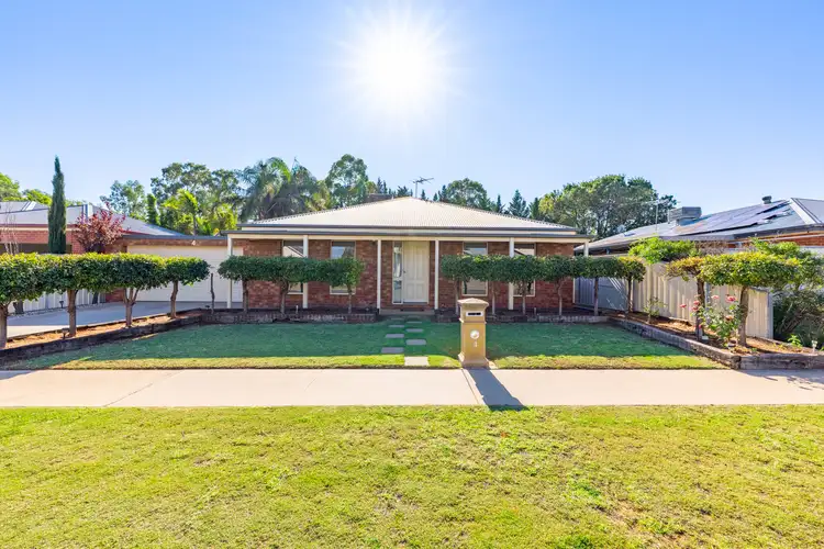 4 Leichhardt Drive