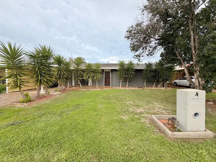 4 Palmer Crescent