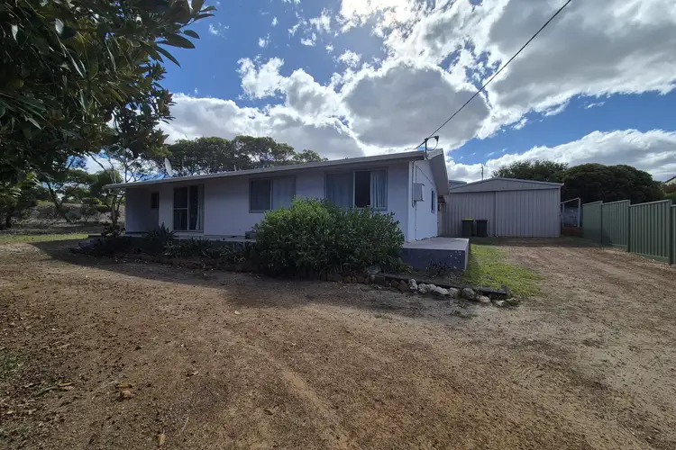 2 Gibson Way