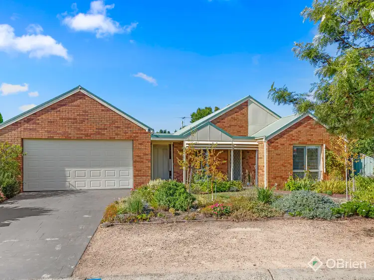 18 Oaktree Avenue