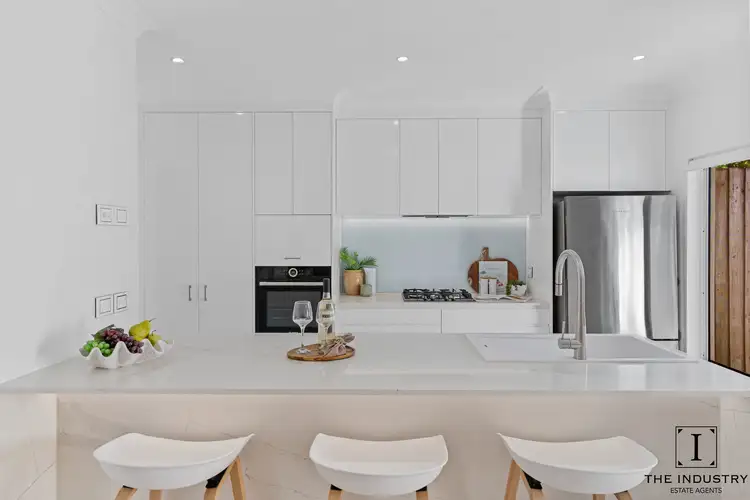 37 Ardisia Street