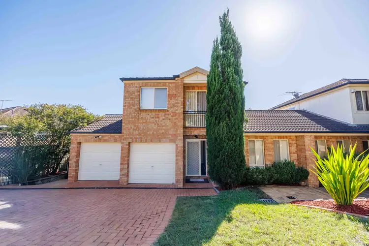 10/24 Blackbutt Crescent