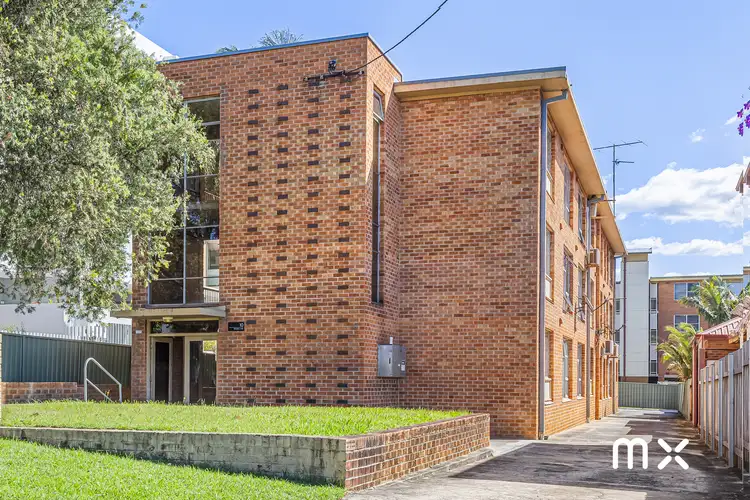 8/10 Bessell Avenue