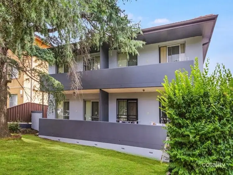 2/57-59 Weston St