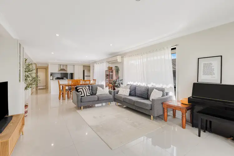 7 Wagawn Drive