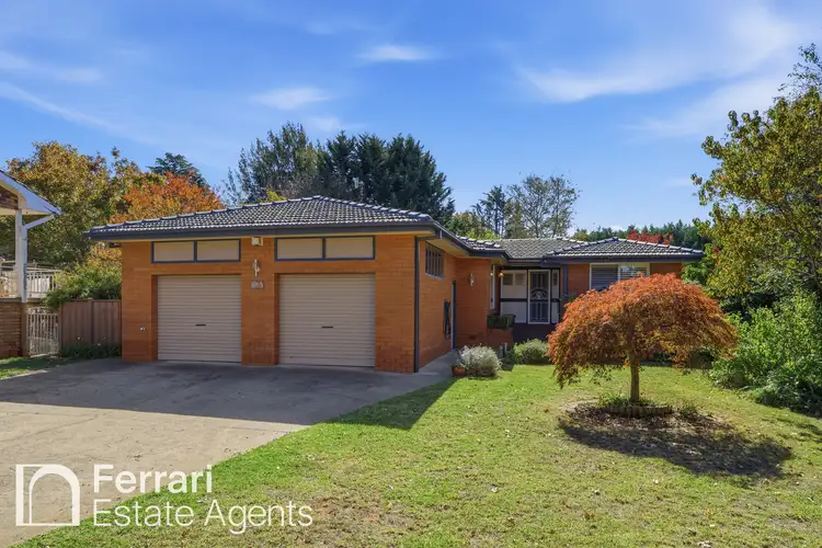 13 Burreburry Crescent