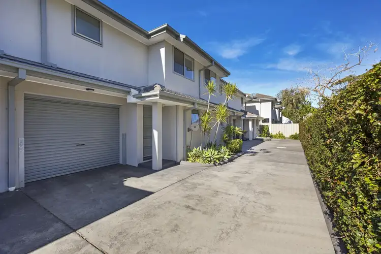 2/12 Park Road