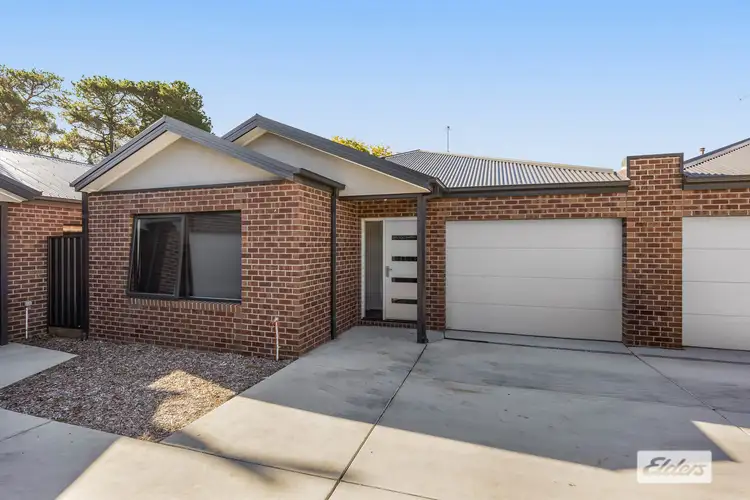3/16 Tobin Street