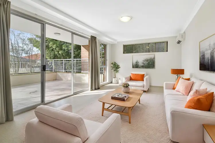 11/4-6 Coleridge Street