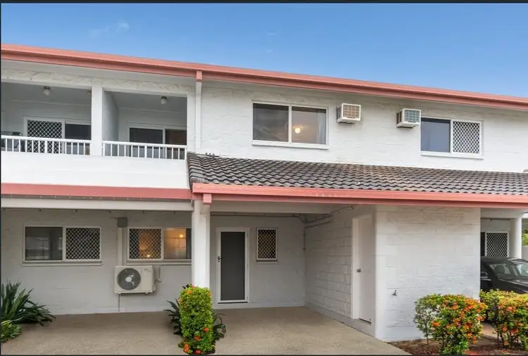 2/17 Lowth Street