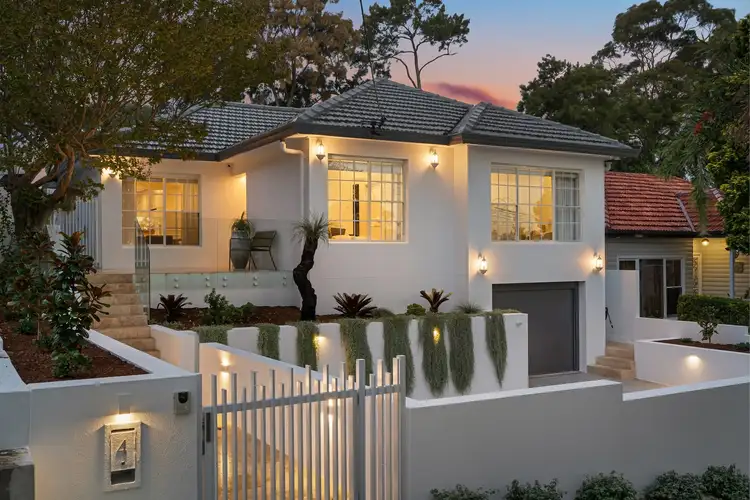 4 Roseview Avenue