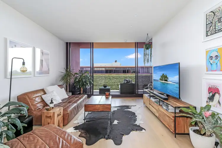 1813/6 Grove Street