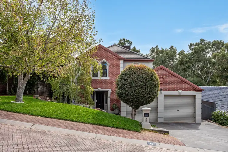 4 Songlark Grove